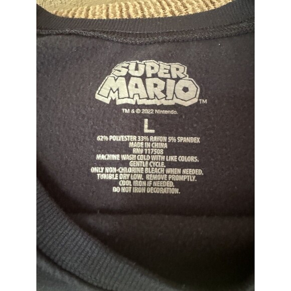 Super Mario Nintendo Sweatshirt, Luigi, Princess,‎ Peach Women’s Size Large - Picture 3 of 6